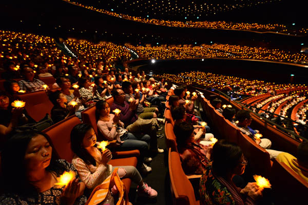 Year End Blessing Ceremony Spreads the Bodhisattva Spirit